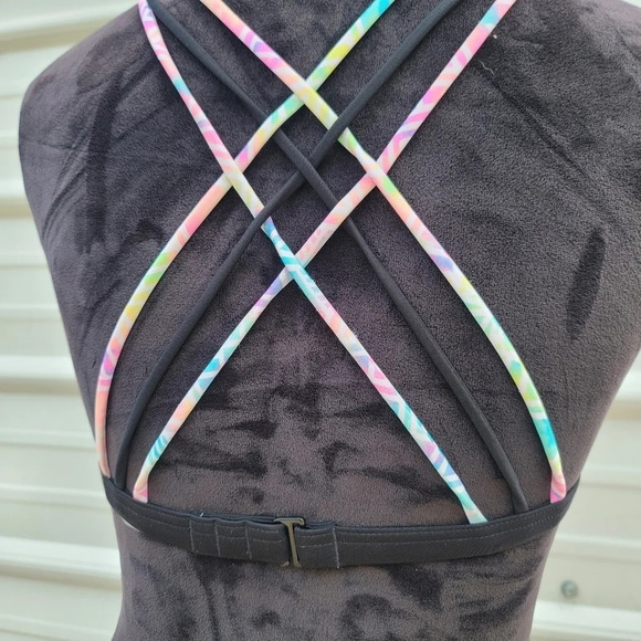 NWT Victoria's Secret Swim Top Triangle Bikini Strappy Crossback Wireless Sz XS - Picture 12 of 13